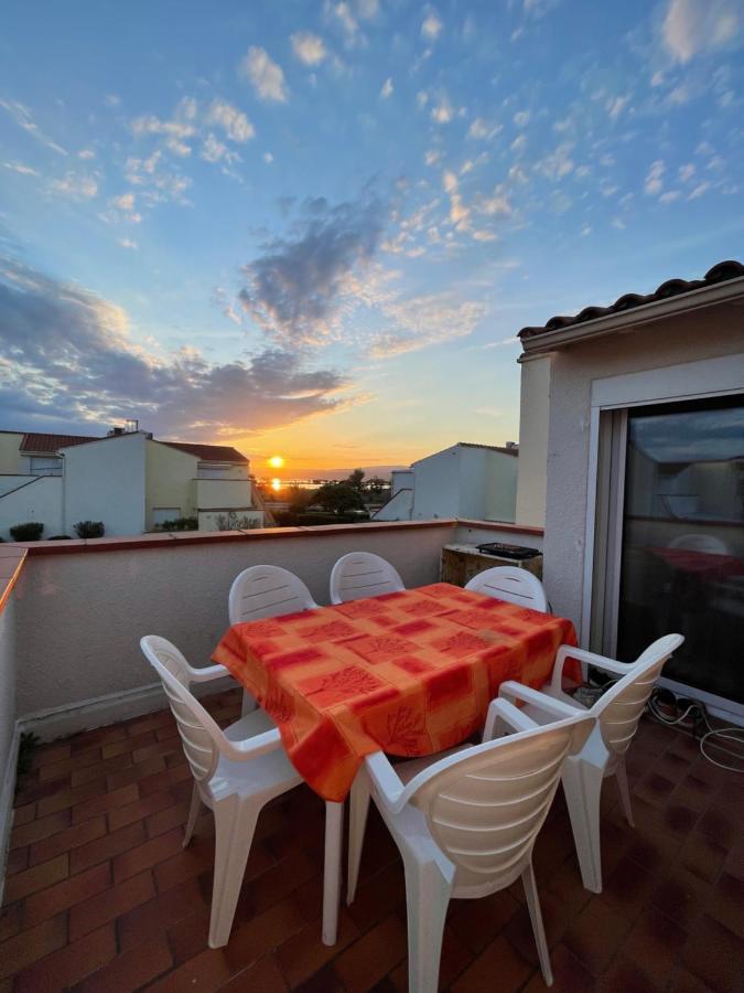 T2 Avec Terrasse, Vue Etang Et Son Coucher De Soleil, Plage A Proximite, Wifi Et Place De Parking Gratuit Que L On Nomme Puesta De Sol Le Barcarès Exteriér fotografie